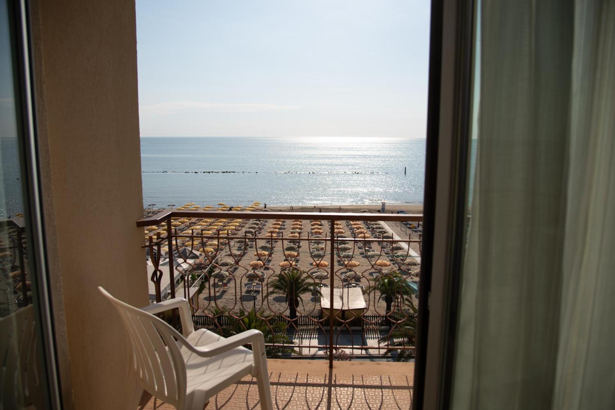 Hotel Eden Grottammare Exterior photo