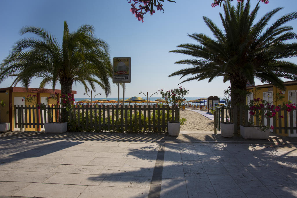 Hotel Eden Grottammare Exterior photo