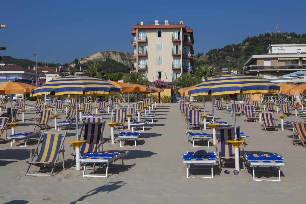 Hotel Eden Grottammare Exterior photo